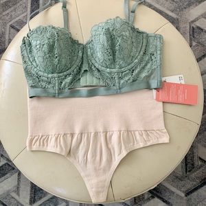 🤍 Sexy, sleek & simple🤍VS Bra and Yummie panties